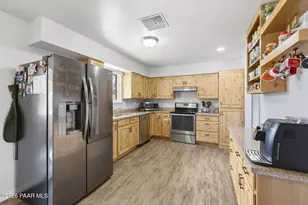 9479 E Rancho Vista Dr, Prescott Valley, AZ 86314 - Photo 12