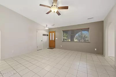 5100 N Star Circle, Prescott Valley, AZ 86314 - Photo 8