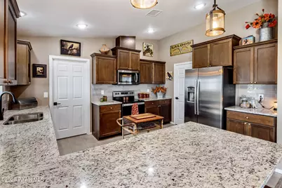 11836 N Coyote Run Road, Prescott Valley, AZ 86315 - Photo 12