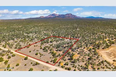 8475 W Meadowlark Road, Prescott, AZ 86305 - Photo 2