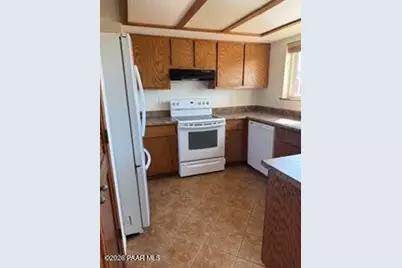 7800 E Larkspur Lane, Prescott Valley, AZ 86314 - Photo 8