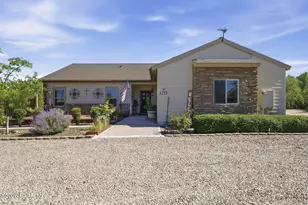 1255 W Center St, Chino Valley, AZ 86323 - Photo 2