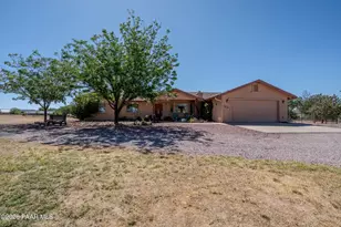 1614 W Road 4-1/2 N, Chino Valley, AZ 86323 - Photo 4