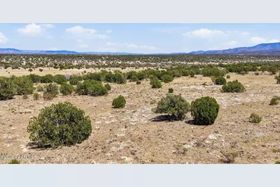 0 E Great Place, Paulden, AZ 86334 - Photo 4