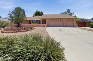 7451 E Granite, Prescott Valley, AZ 86315 - Photo 2