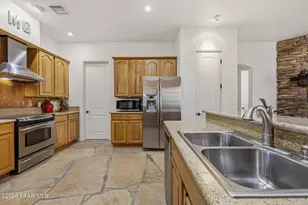 285 S Brookstone Dr, Dewey-Humboldt, AZ 86327 - Photo 14