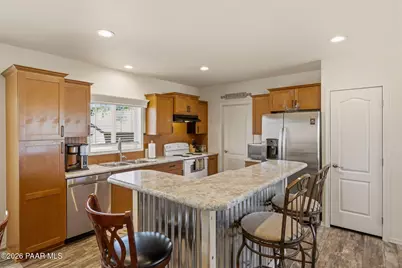 9355 E Wolf Road, Dewey-Humboldt, AZ 86327 - Photo 14