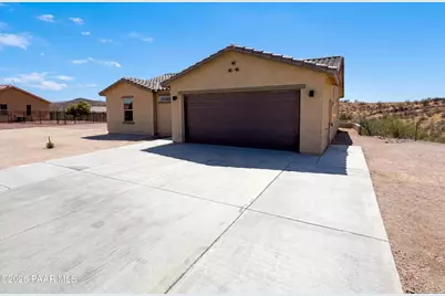 675 Ringtail Road, Wickenburg, AZ 85390 - Photo 22