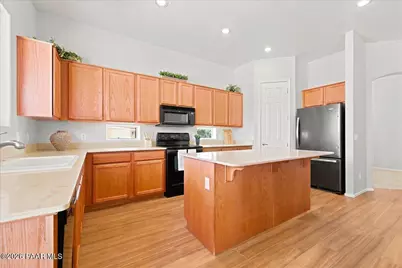 5649 N Bentley Court, Prescott Valley, AZ 86314 - Photo 10