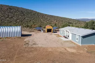 2404 S Knight Creek Rd, Kingman, AZ 86401 - Photo 2