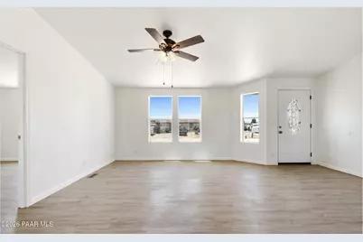 24175 N Los Angeles Street, Paulden, AZ 86334 - Photo 2