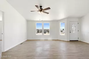 24175 N Los Angeles St, Paulden, AZ 86334 - Photo 2