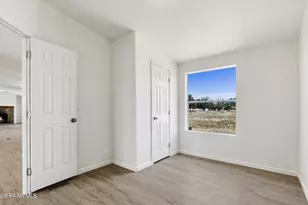 24175 N Los Angeles St, Paulden, AZ 86334 - Photo 4