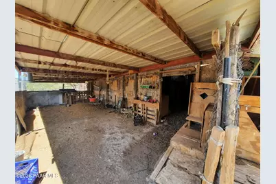 44050 W Fort Rock Road, Seligman, AZ 86337 - Photo 28