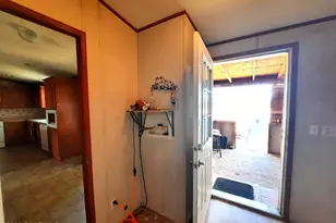 44050 W Fort Rock Rd, Seligman, AZ 86337 - Photo 20