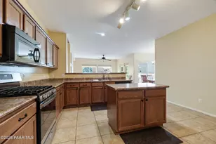 12675 E Tierra Aspera St, Dewey-Humboldt, AZ 86327 - Photo 10