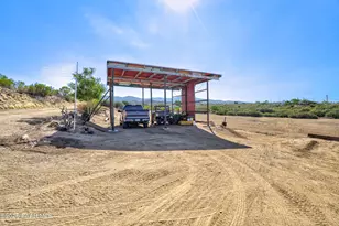 8360 W Barrington Rd, Wilhoit, AZ 86332 - Photo 22