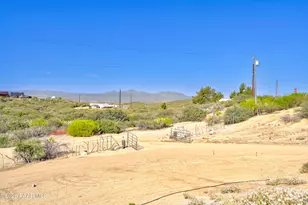 8360 W Barrington Rd, Wilhoit, AZ 86332 - Photo 26