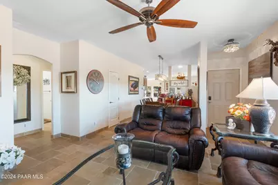 2932 N Skylight Drive, Kingman, AZ 86401 - Photo 38