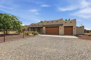 9040 N Antelope Mdws Dr, Prescott Valley, AZ 86315 - Photo 2