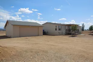 2225 W Bayberry Dr, Paulden, AZ 86334 - Photo 2
