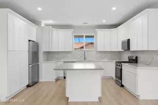 8585 E Apache Dr, Prescott Valley, AZ 86314 - Photo 16