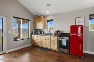 5758 W Sunrise Dr, Prescott, AZ 86305 - Photo 10