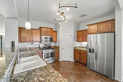 558 N Casa Bella Avenue, Dewey-Humboldt, AZ 86327 - Photo 6