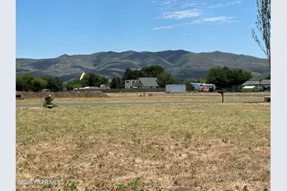 18628 S Joseph Hodge Road, Peeples Valley, AZ 86332 - Photo 14