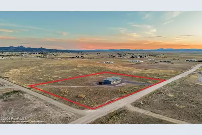 3419 W Cherry Blossom Lane, Paulden, AZ 86334 - Photo 2