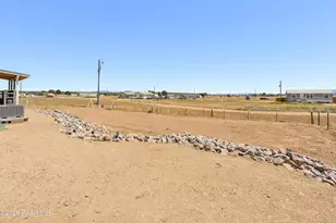 235 W Acapulco Way, Paulden, AZ 86334 - Photo 6