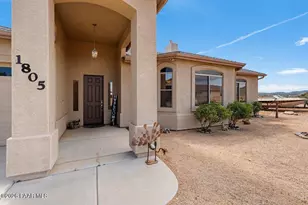 1805 S Crooked H Trail, Dewey-Humboldt, AZ 86327 - Photo 4