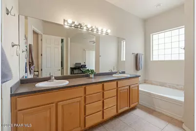 1805 S Crooked H Trail, Dewey-Humboldt, AZ 86327 - Photo 24