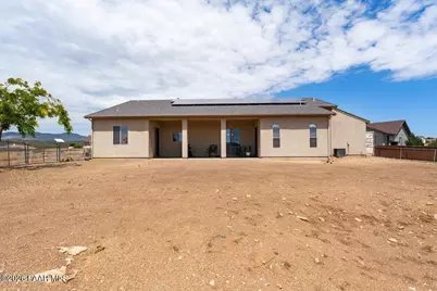1805 S Crooked H Trail, Dewey-Humboldt, AZ 86327 - Photo 38