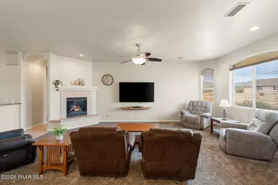 1805 S Crooked H Trail, Dewey-Humboldt, AZ 86327 - Photo 6