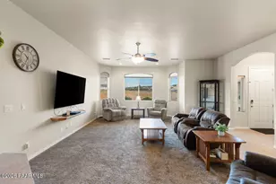 1805 S Crooked H Trail, Dewey-Humboldt, AZ 86327 - Photo 8