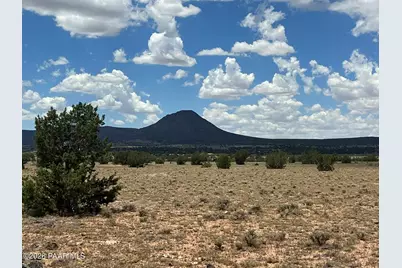59 Rocky Rabbit Road, Ash Fork, AZ 86320 - Photo 2