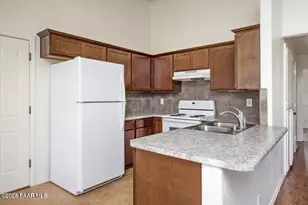 8174 E Stevens Ct, Prescott Valley, AZ 86314 - Photo 4