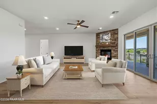 561 S Lakeview Dr, Prescott, AZ 86301 - Photo 8