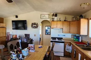 57602 N Hermana Ln, Seligman, AZ 86337 - Photo 24