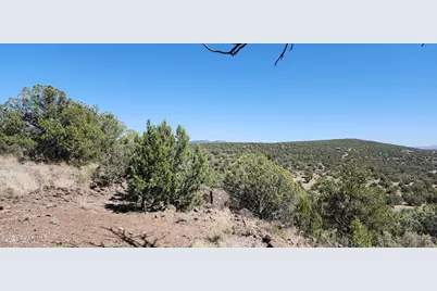 21095 E McKenzie Drive, Kingman, AZ 86401 - Photo 14