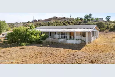 12070 E Yavapai Drive, Dewey-Humboldt, AZ 86327 - Photo 1