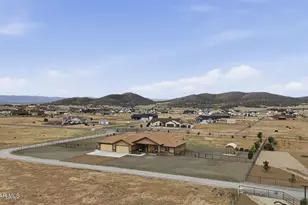 9860 N Loper Rd, Prescott Valley, AZ 86315 - Photo 42