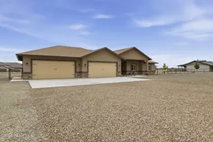 9860 N Loper Rd, Prescott Valley, AZ 86315 - Photo 34
