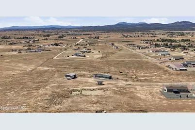 2280 W Chardonnay Way, Paulden, AZ 86334 - Photo 4