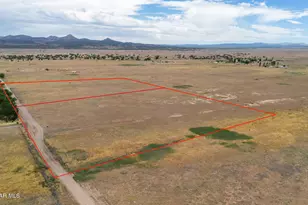 26000 N Champagne Ln, Paulden, AZ 86334 - Photo 1