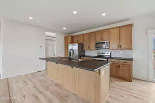 27139 N Kingdom Ct, Paulden, AZ 86334 - Photo 8