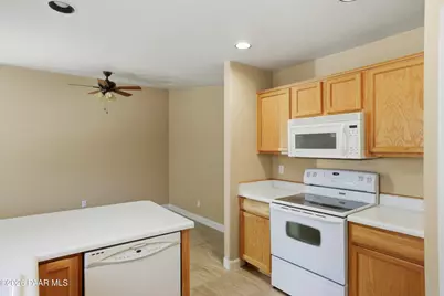 3230 Iris Lane, Prescott, AZ 86305 - Photo 10