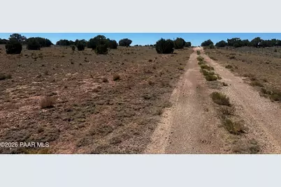 301-31-222 N Rocky Top Road, Peach Springs, AZ 86434 - Photo 2