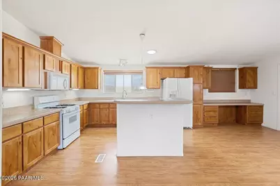 26875 N Kitty Hawk Lane, Paulden, AZ 86334 - Photo 8